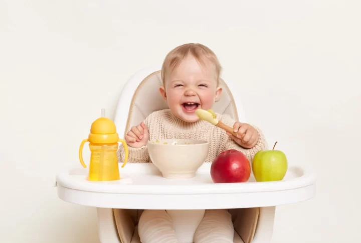 When and How to Introduce Solid Food to Your baby?