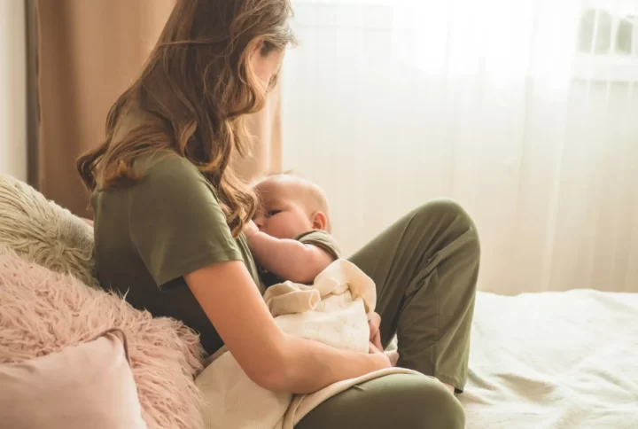 How breastfeeding benefits both Mother and Child.
